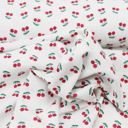 Gerippter Jersey mit Kirschen etwas verdreht
