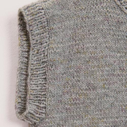 Rico Design Soft Alpaca Hellgrau 026 Detailsansicht Pullunder