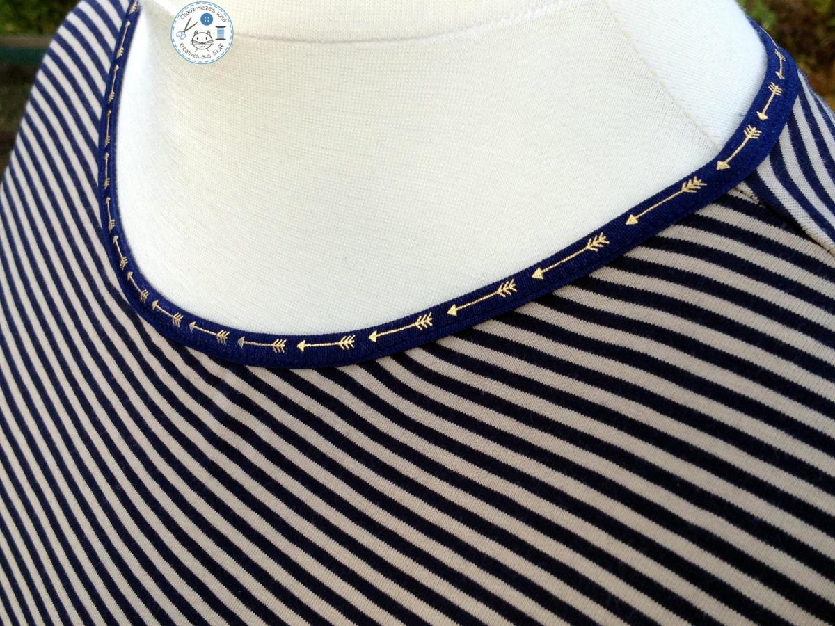 Elastisches Einfassband - blau mit weißen Anker