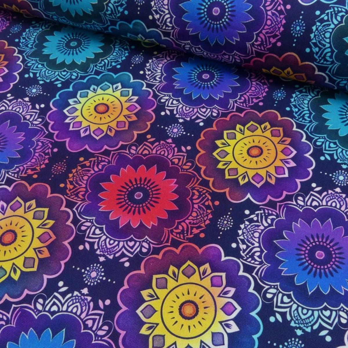 Canvas Stoff mit buntem Mandala-Muster auf lila Hintergrund