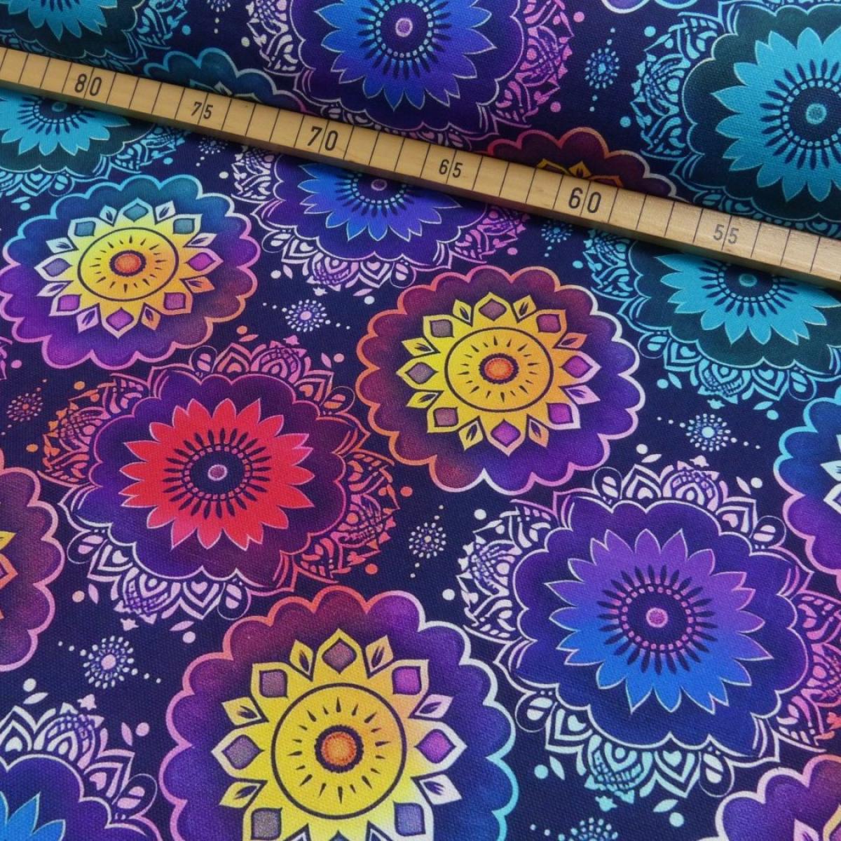 Robuster Canvas Stoff mit Mandala-Design für Taschen und Wohnaccessoires