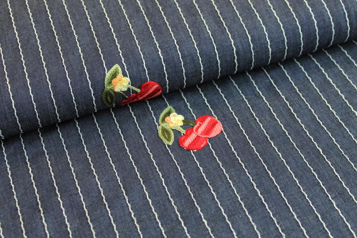 Bestickter Chambrai "Cherry"