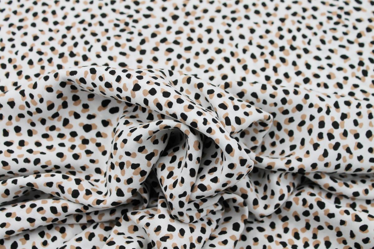 Viskose Twill „Funky Dots" - weiß