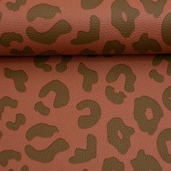 Kunstleder in braun cappuccino auf einen Ballen gewickelt